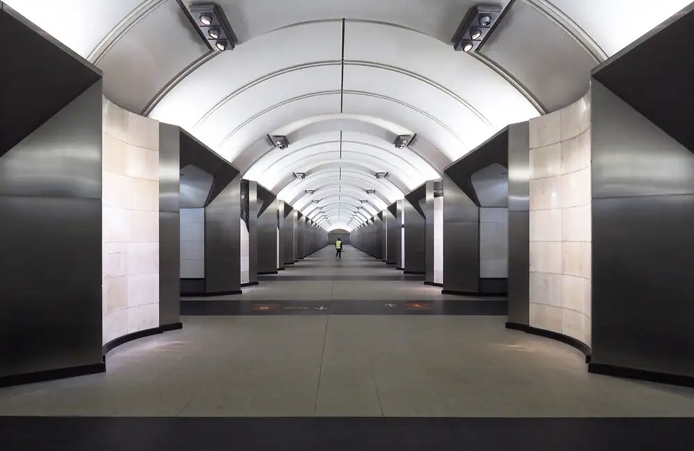 Makunin, Maxim: Moskauer Metro – Im Zentrum des Universums
