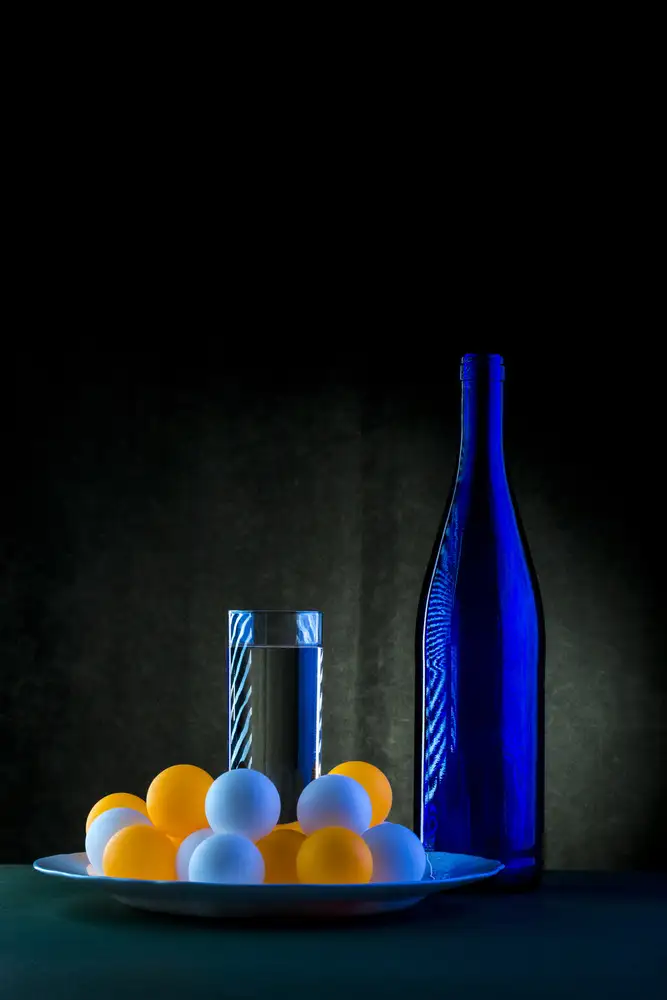 Barkow, Brig: Nature morte à la bouteille bleue