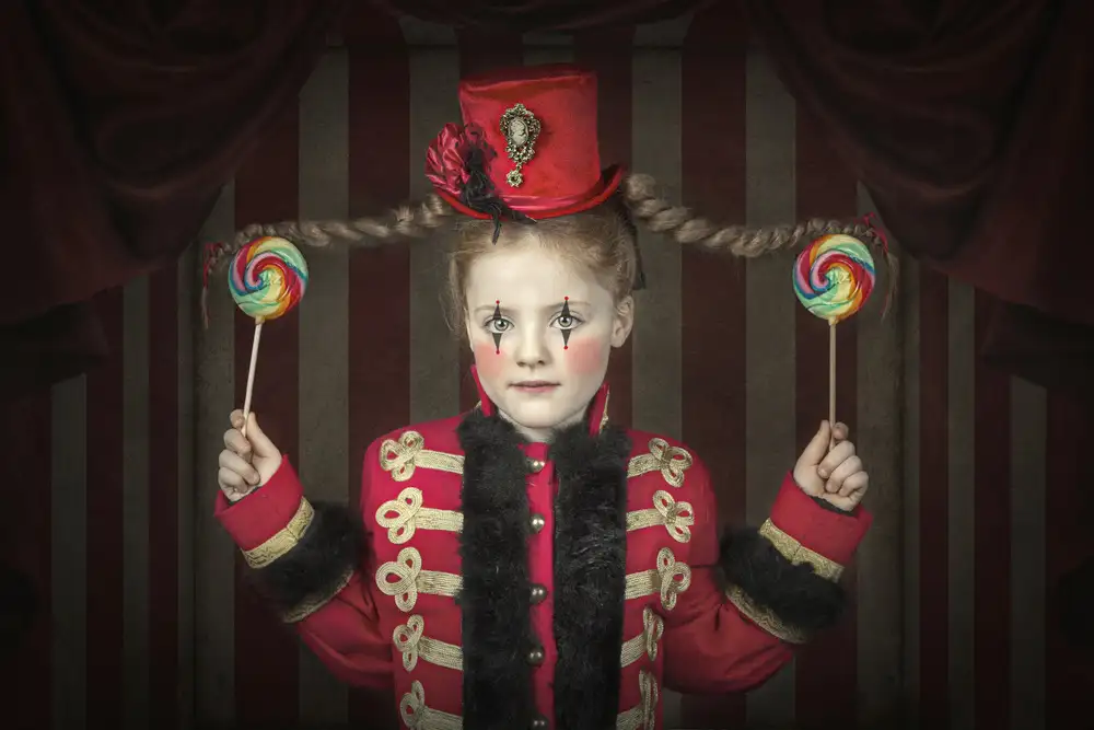 Kayen-Mouthaan, Carola: Niña de circo