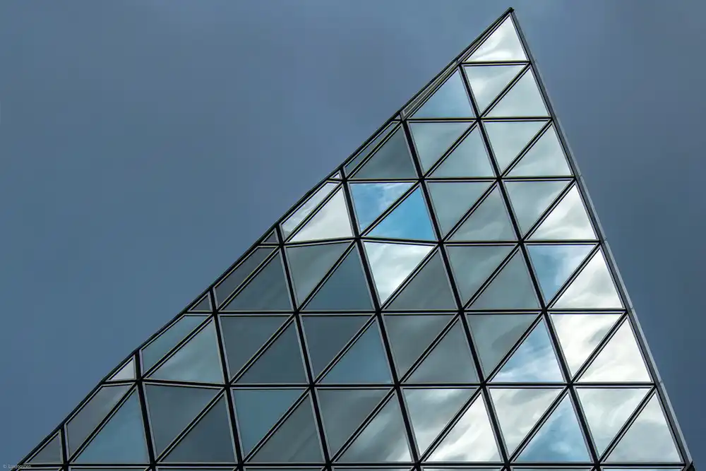 Joosten, Lus: Pyramide moderne