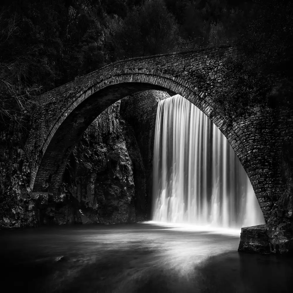 Digalakis, George: Cascade de Paleokaria