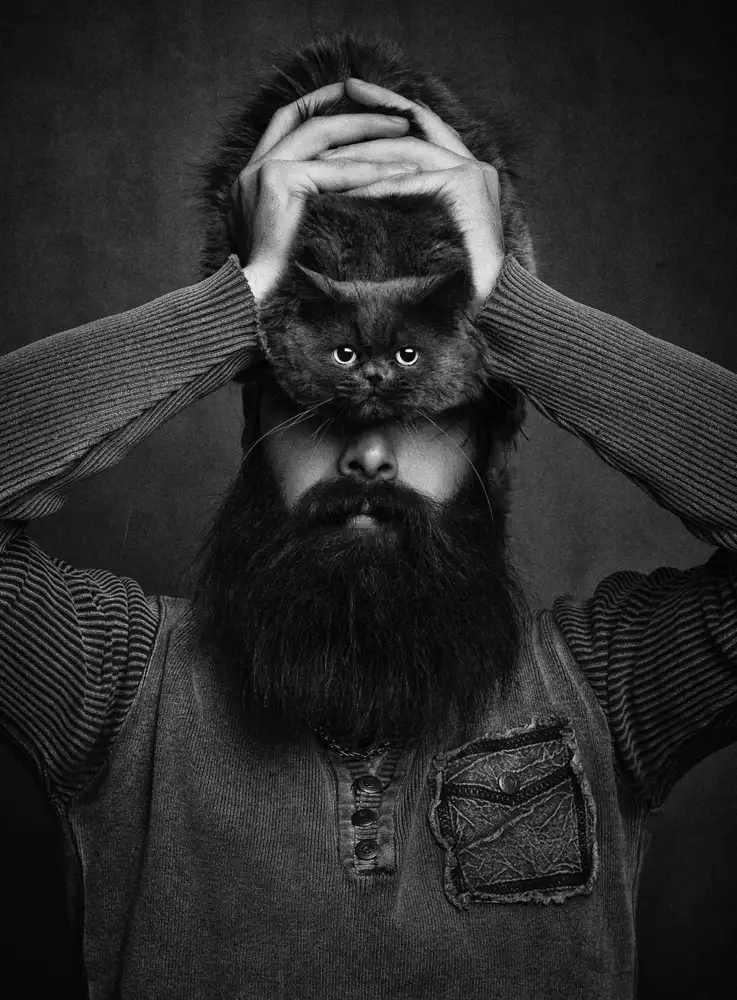 mahdi: L'uomo dagli occhi di gatto