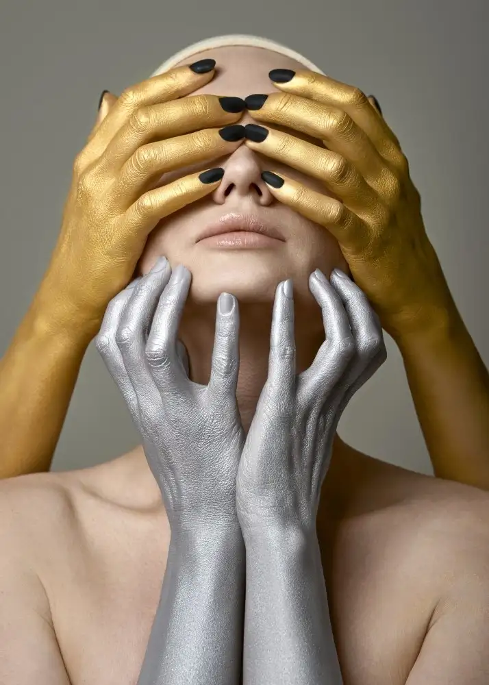 Anna: Metamorphosis.