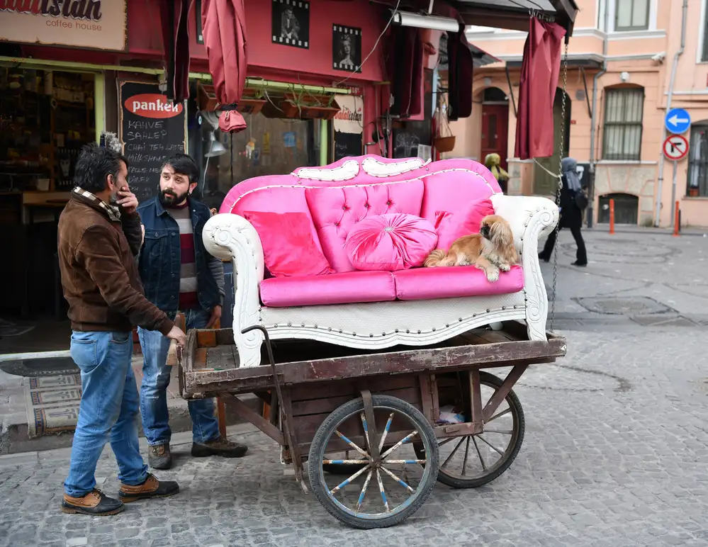 Kızıltug, Ates Ömer: Junkman