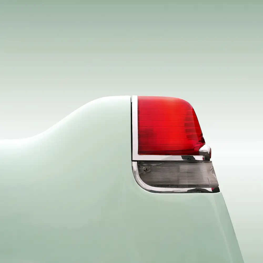 Gube, Beate: US classic car 1955 Series 62 Coupe Deville