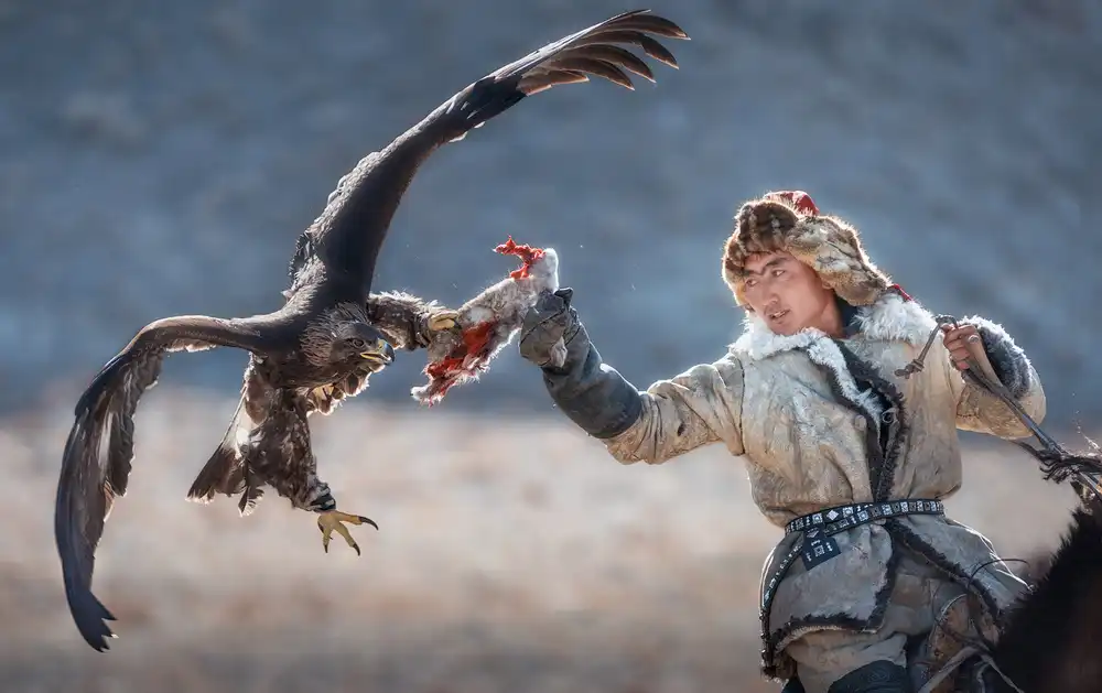 Kukrinov, Alexandr: People and birds...