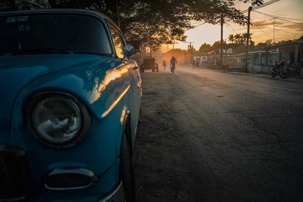 Tagliarino, Marco: Vignales street at sunset
