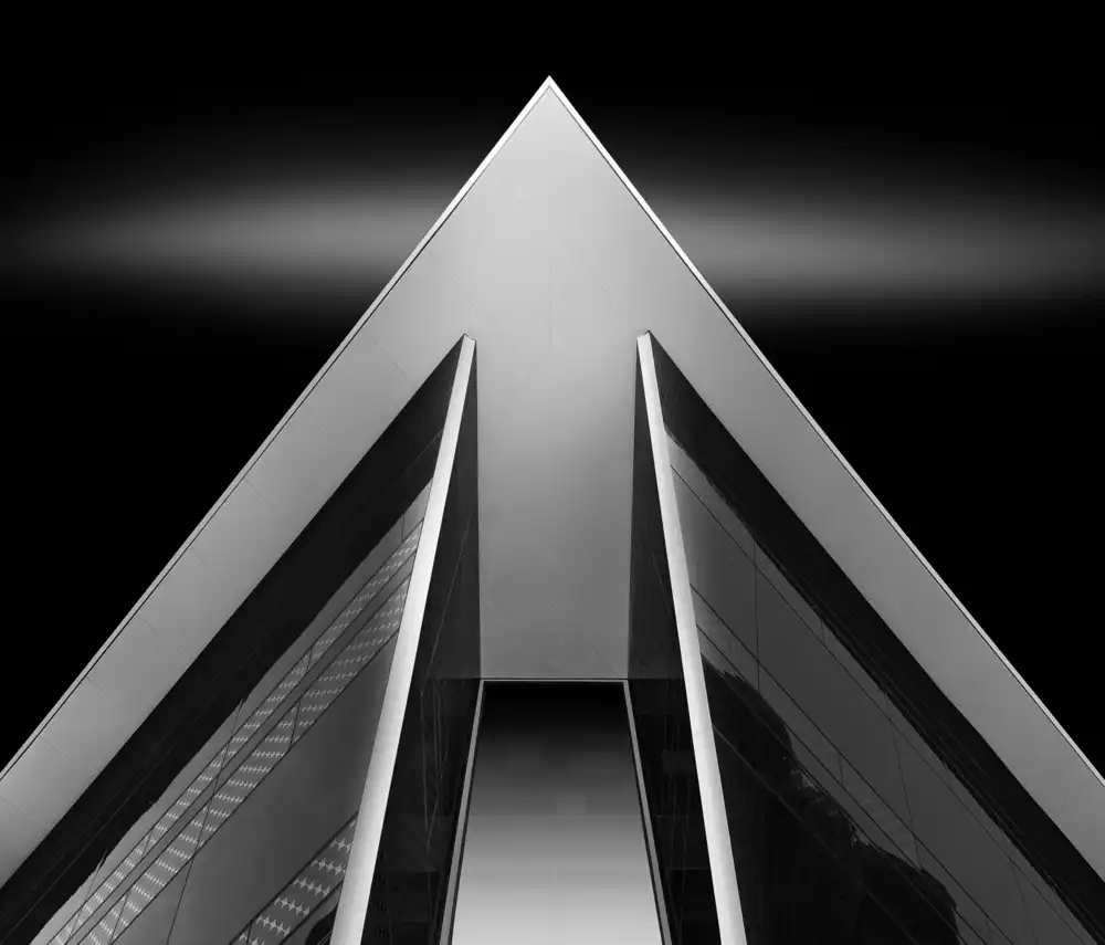 kaddourah, ahmad: Triangolo