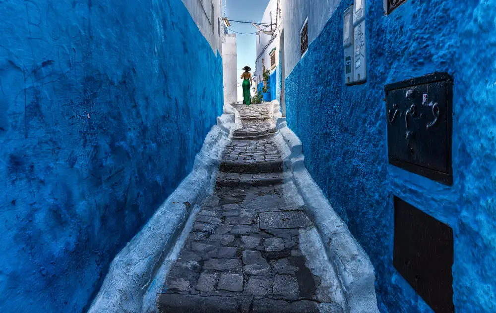 Domont, Jois: blue alley
