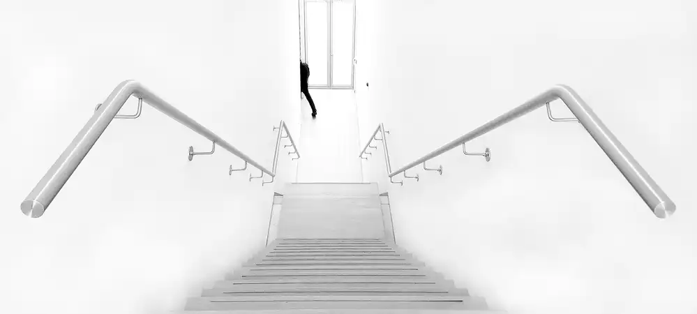 Limberg, Huib: Black in white surroundings.....!