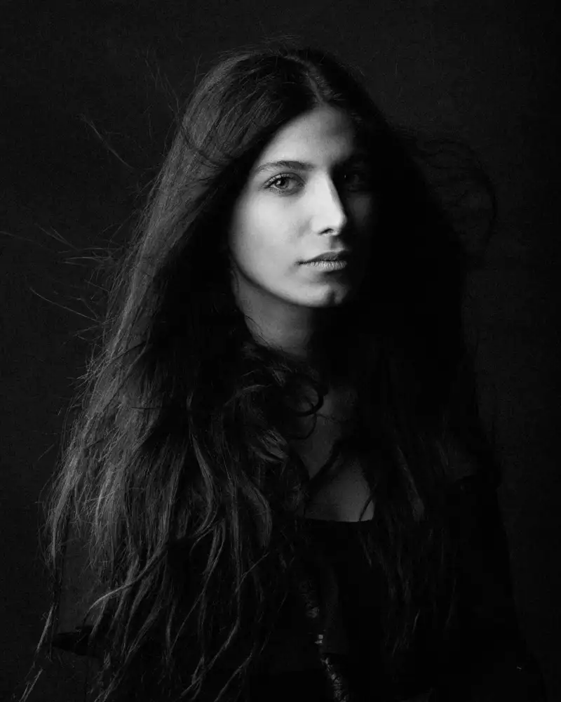 Mokhtari, Mehdi: Poone
