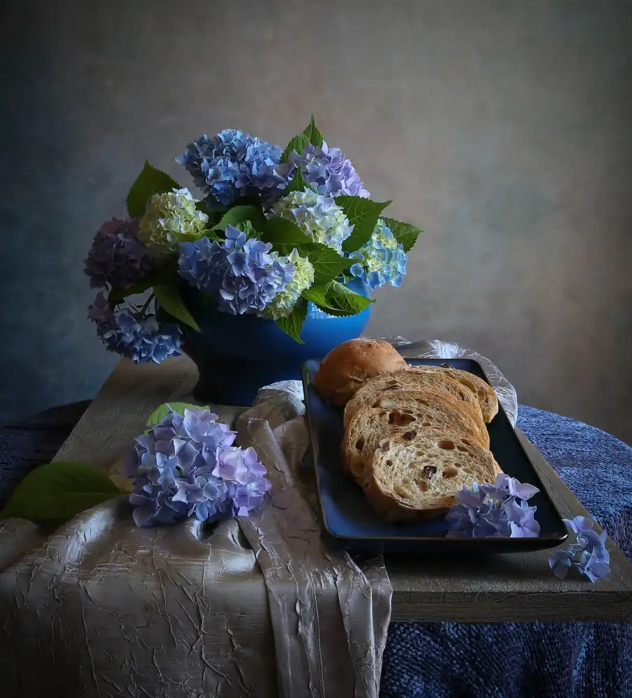 Zhou, Fangping: Pan y hortensia
