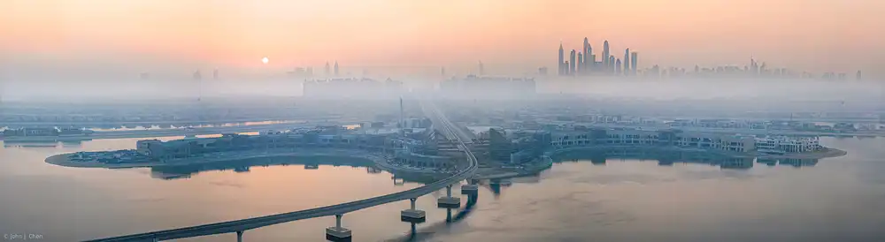 Chen, J. John: City in the morning mist