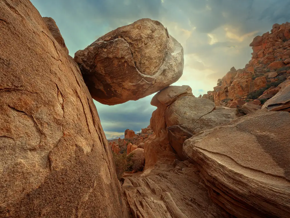 Perlow, Gary: Balanced Rock