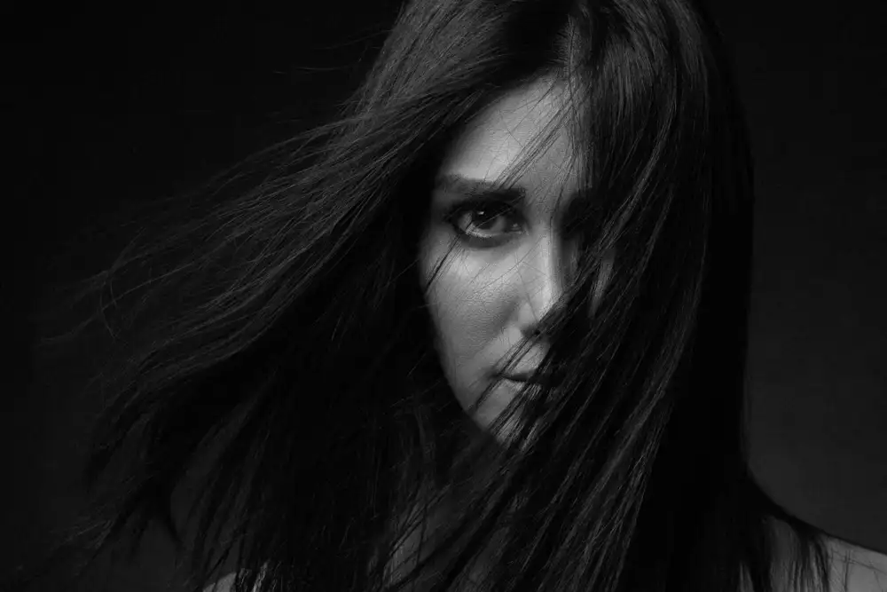 Mokhtari, Mehdi: Nessun nome
