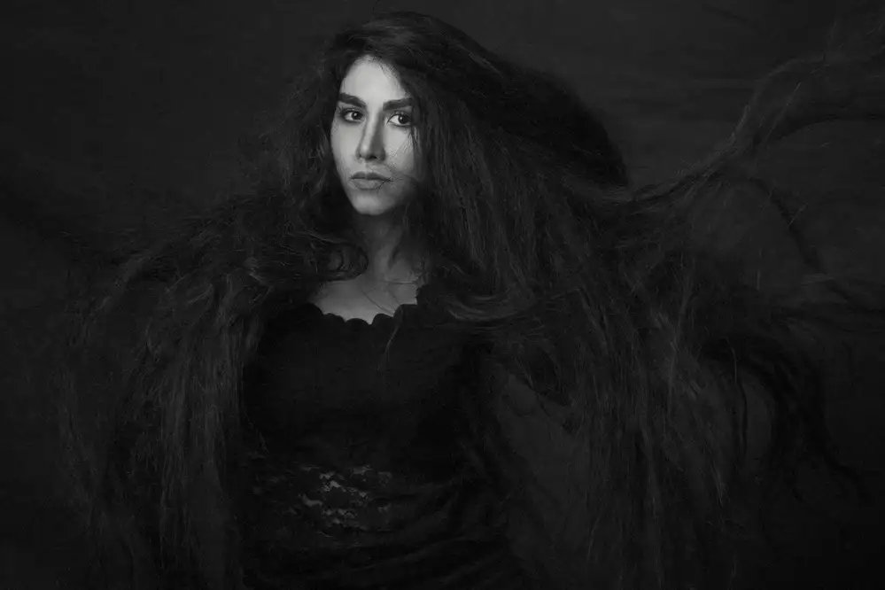 Mokhtari, Mehdi: Nessun nome