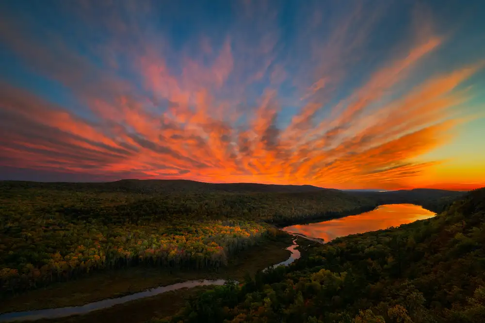 Fan, John: Sonnenuntergang über den Porcupine Mountains