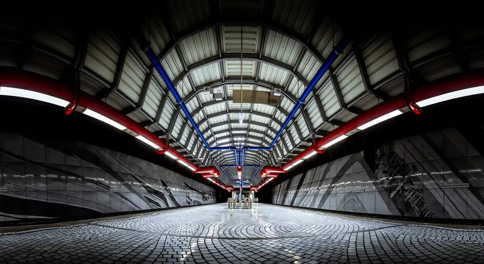 Vollrath, Jörg: ... U-Bahn Station