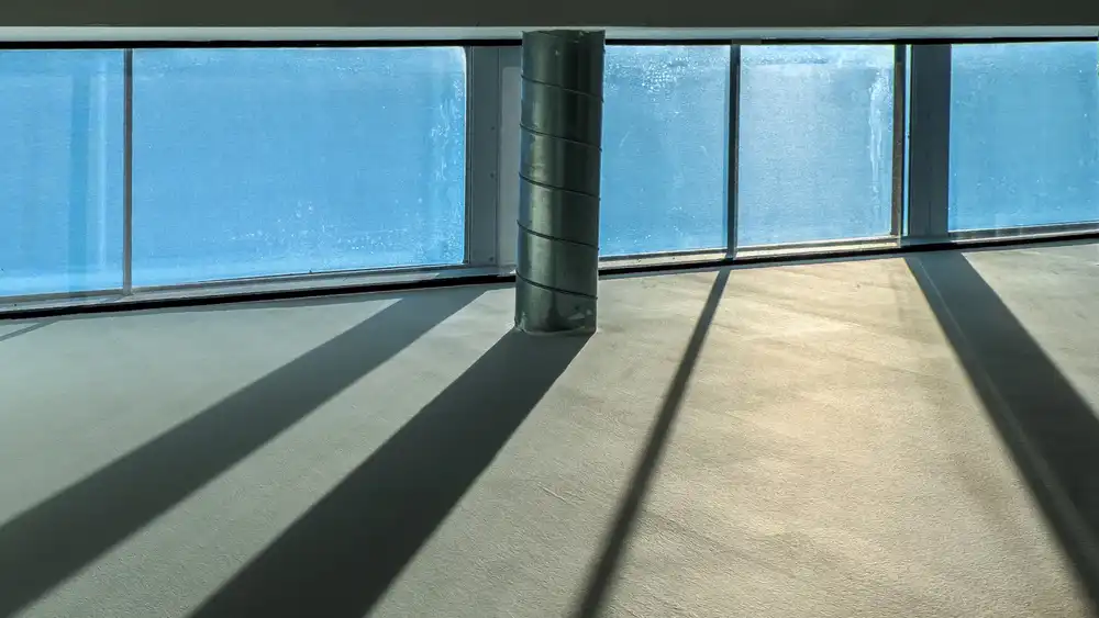 Joosten, Lus: le soleil projette ses ombres