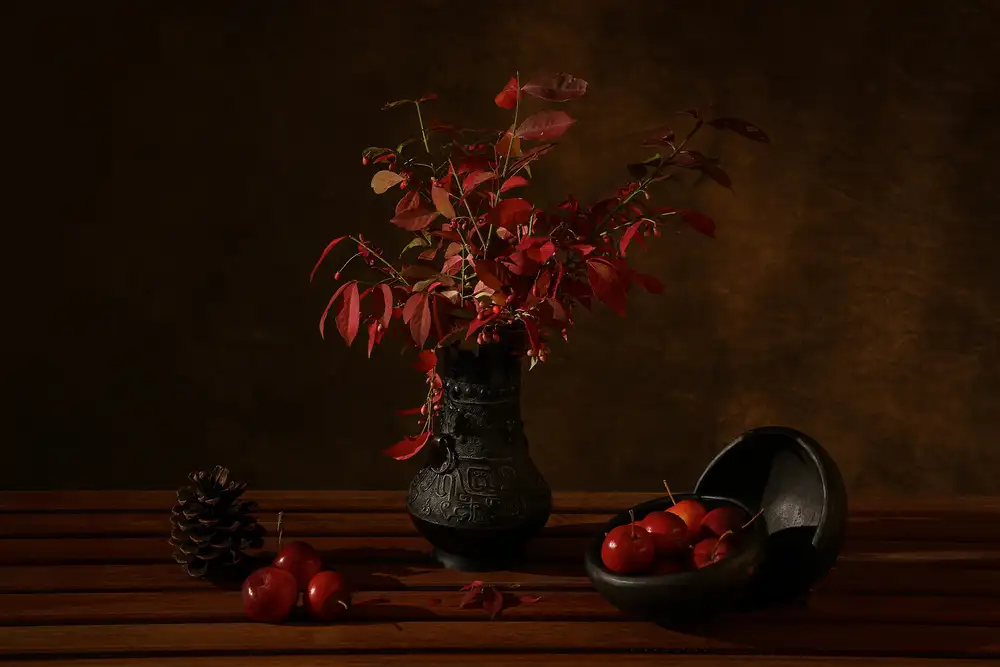 Zhang, Dennis: Red autumnal leaves