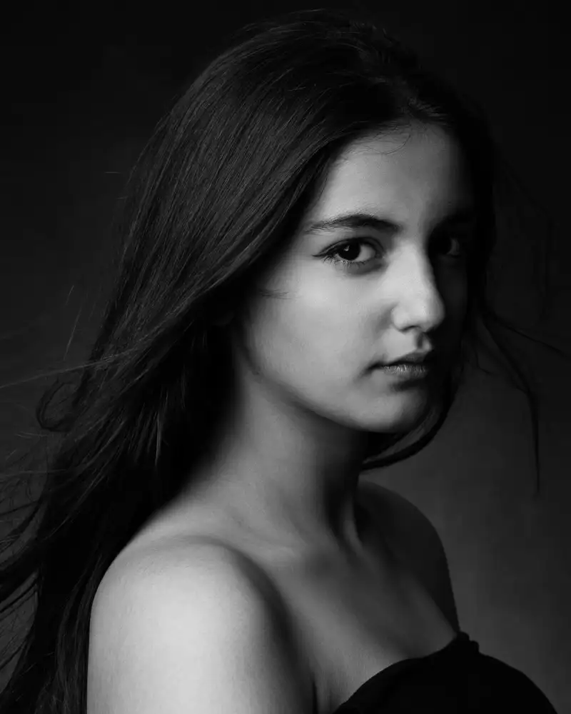 Mokhtari, Mehdi: Romina