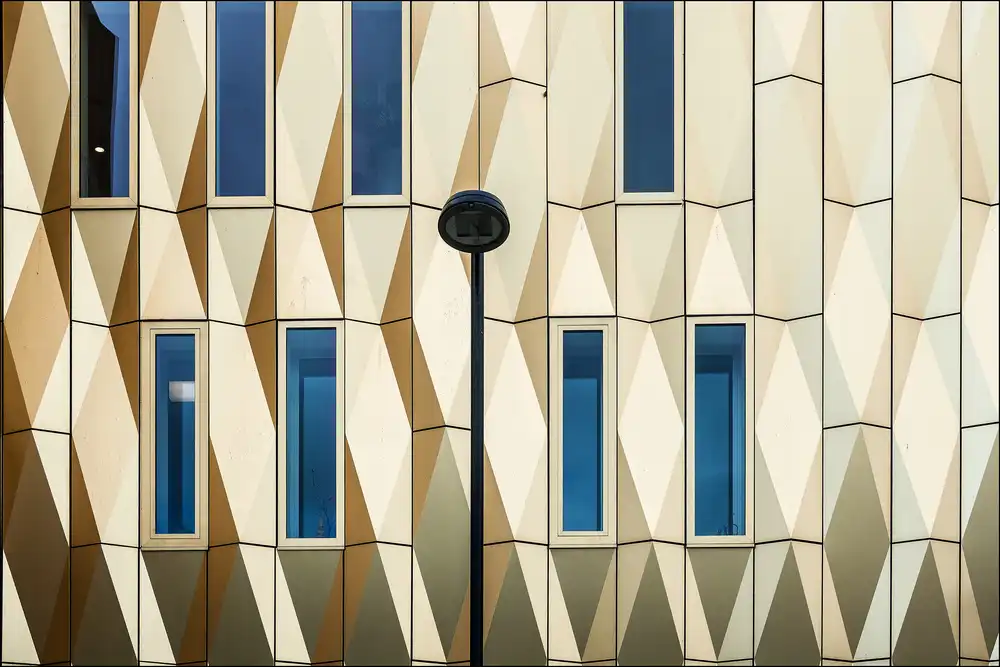 Maastricht, van Henk: detaily fasády