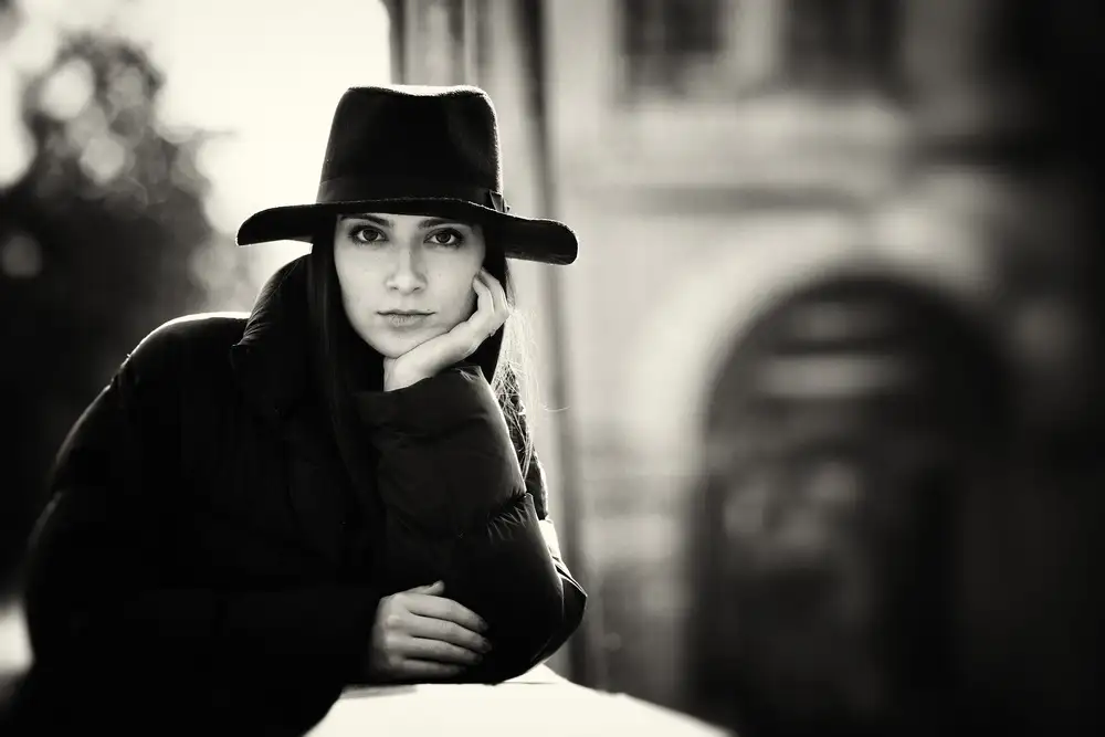 R, Bogdan Mihai: Anaïs