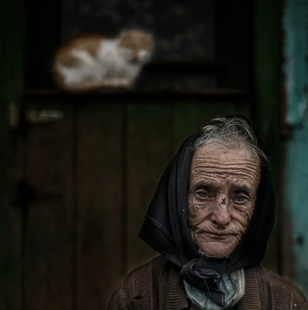 Pop, D. Ovi: Maria con il gatto 03
