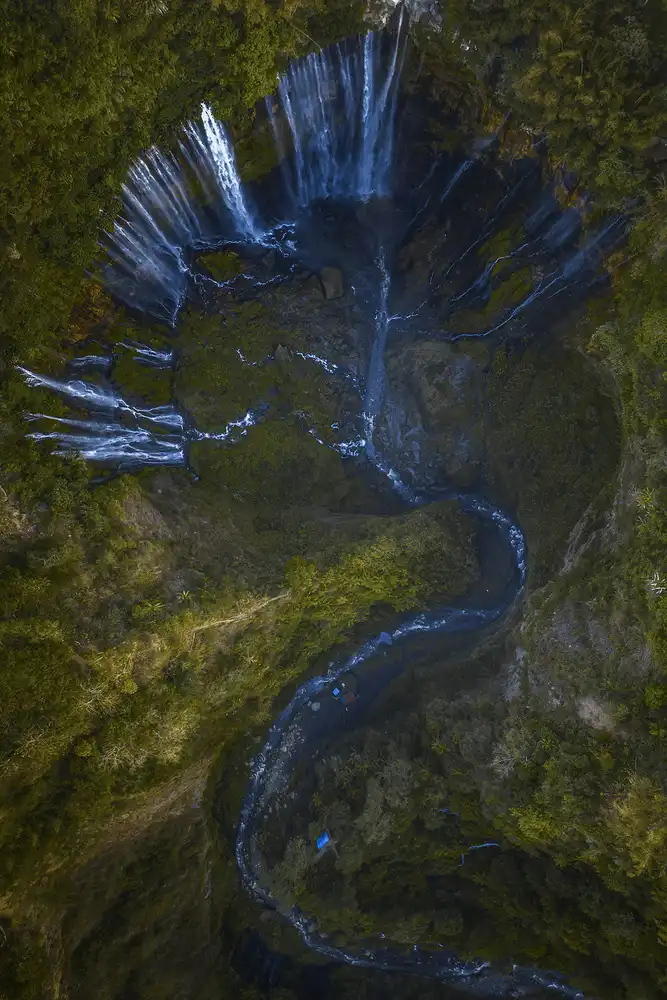 Tianqi: Vertikaler Wasserfall