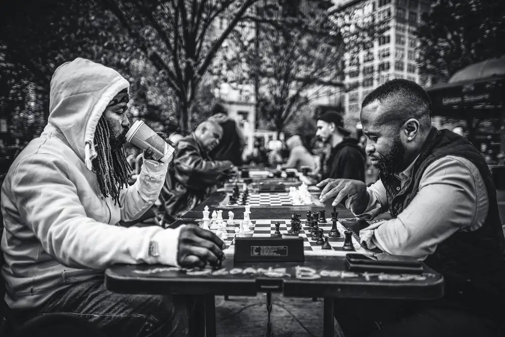 Tagliarino, Marco: Bataille d'échecs de rue