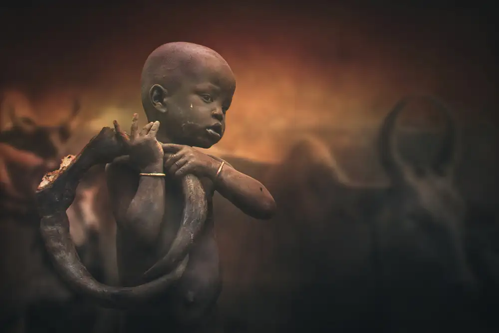 Yosifov, Svetlin: Enfant Mursi