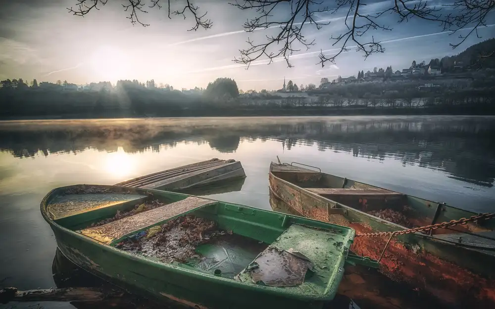 Krier, Guy: the lake