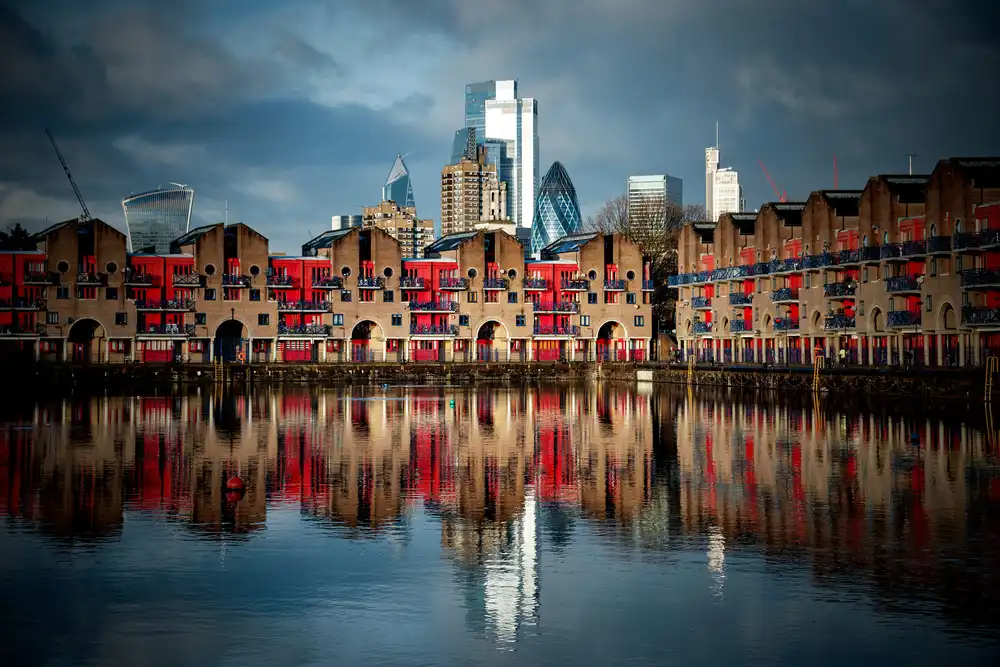 Hamilton, Chris: Bacino di Shadwell.