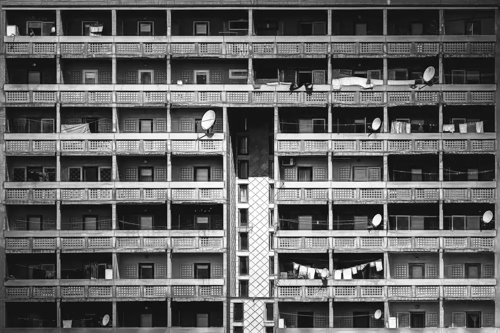 Comari, Andrea: Alienación