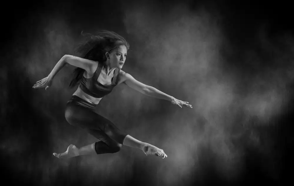 Hartojo, Muliani Angela: Salto perfetto