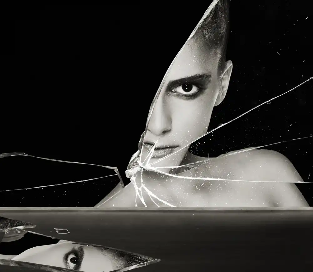 XibiaoHuang: Broken illusion