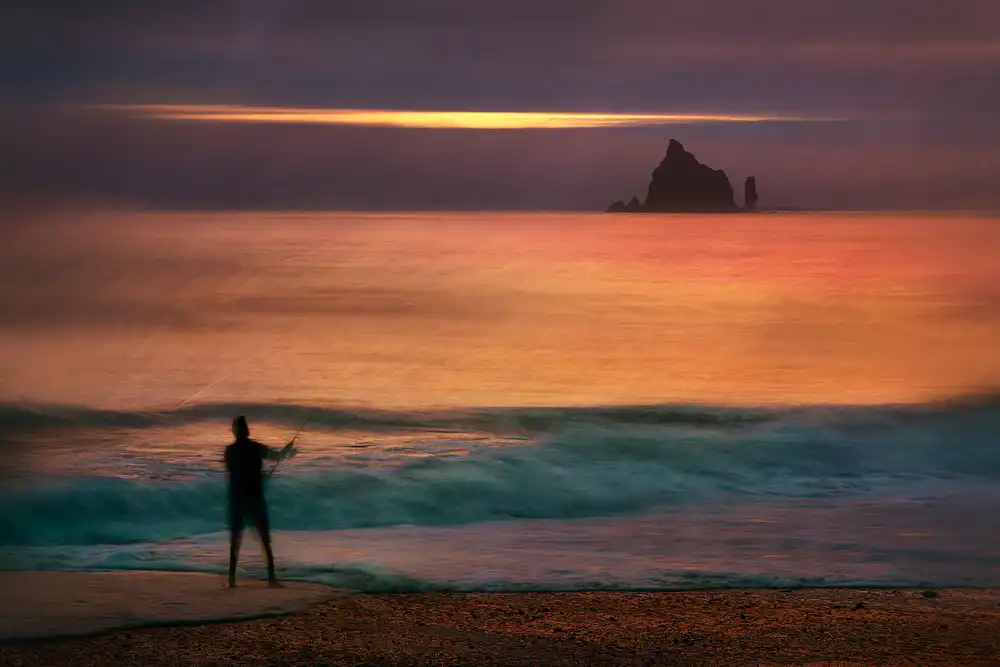 Dou, Shenshen: Pescando en el mar dorado