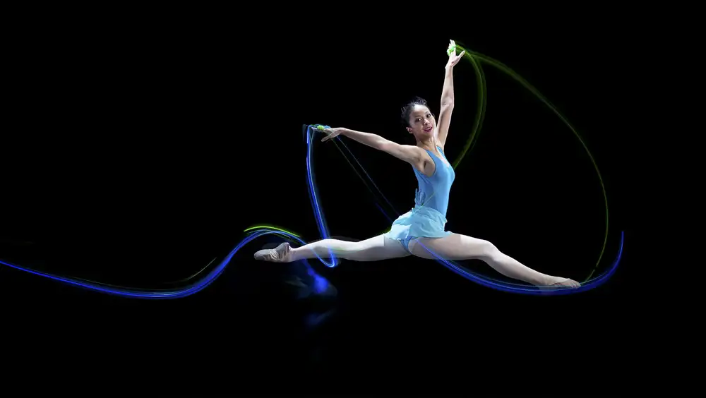 Hartojo, Muliani Angela: Beau saut