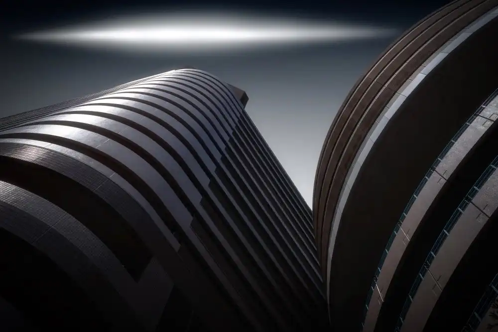 T, Amatou: Horizonte