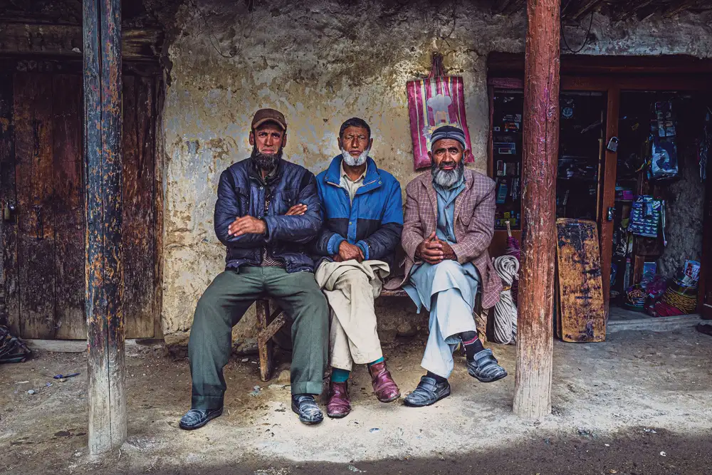 Tagliarino, Marco: kashmiri people
