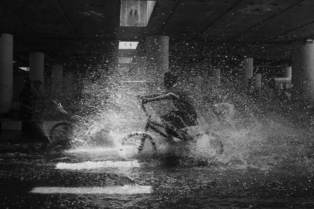 Kisworo, Sebastian: Wasserrennen