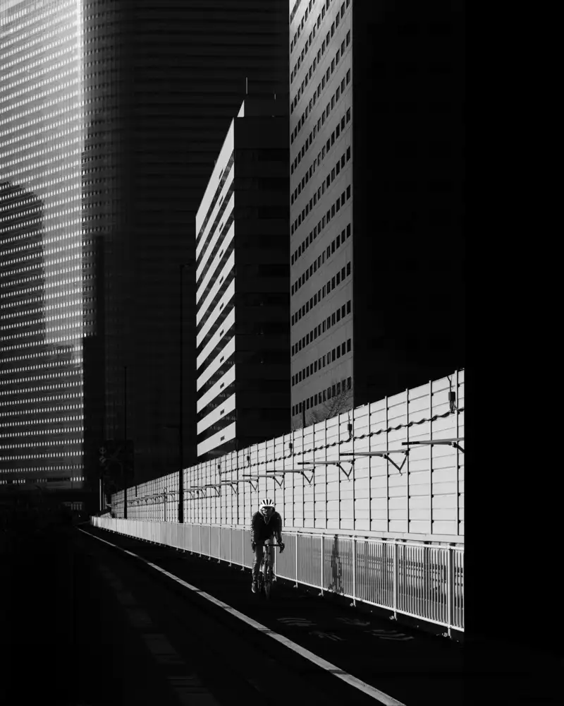 Takachi, Yasuhiro: Městský jezdec