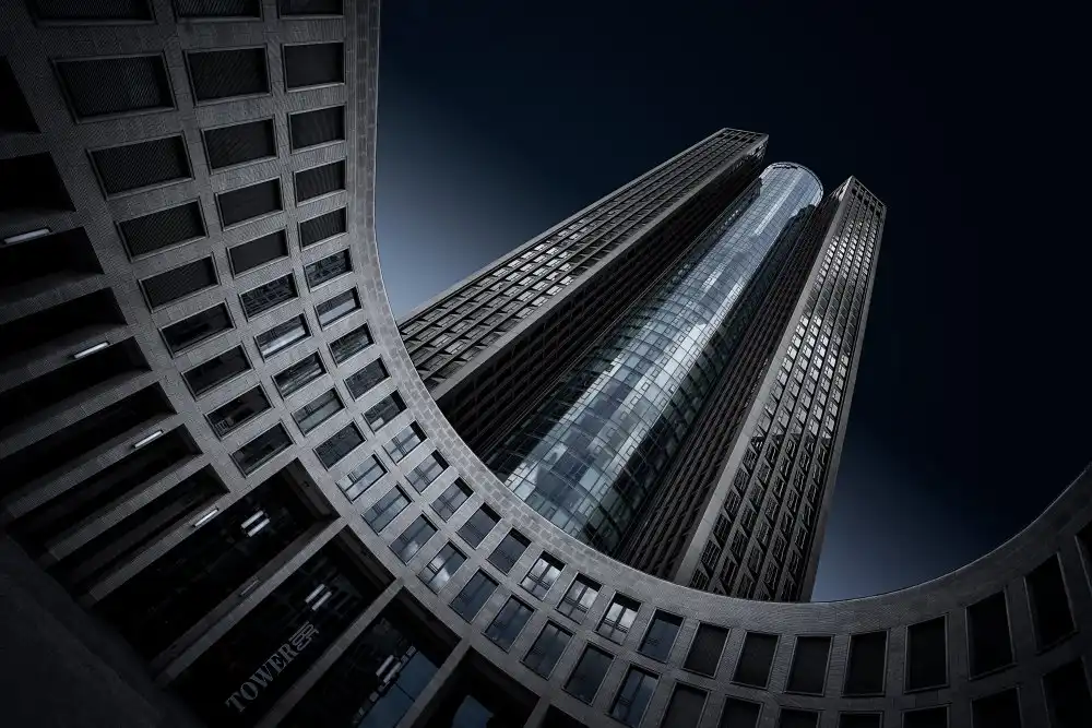 Weber, Roland: Un'altra Torre185