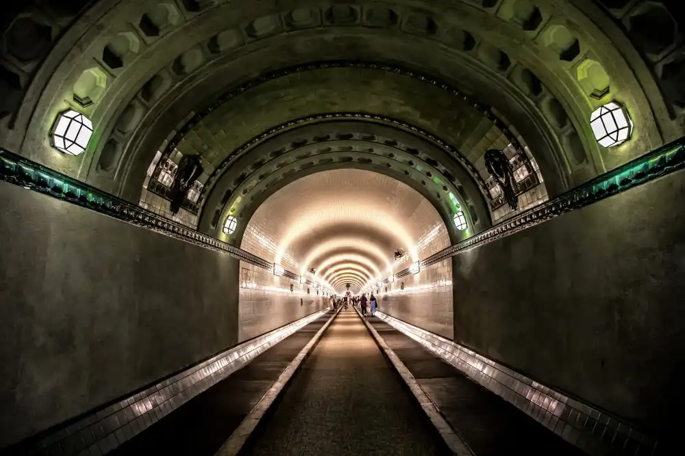 AnnaPileaFotografie, Martin Anita: Tunnelblick