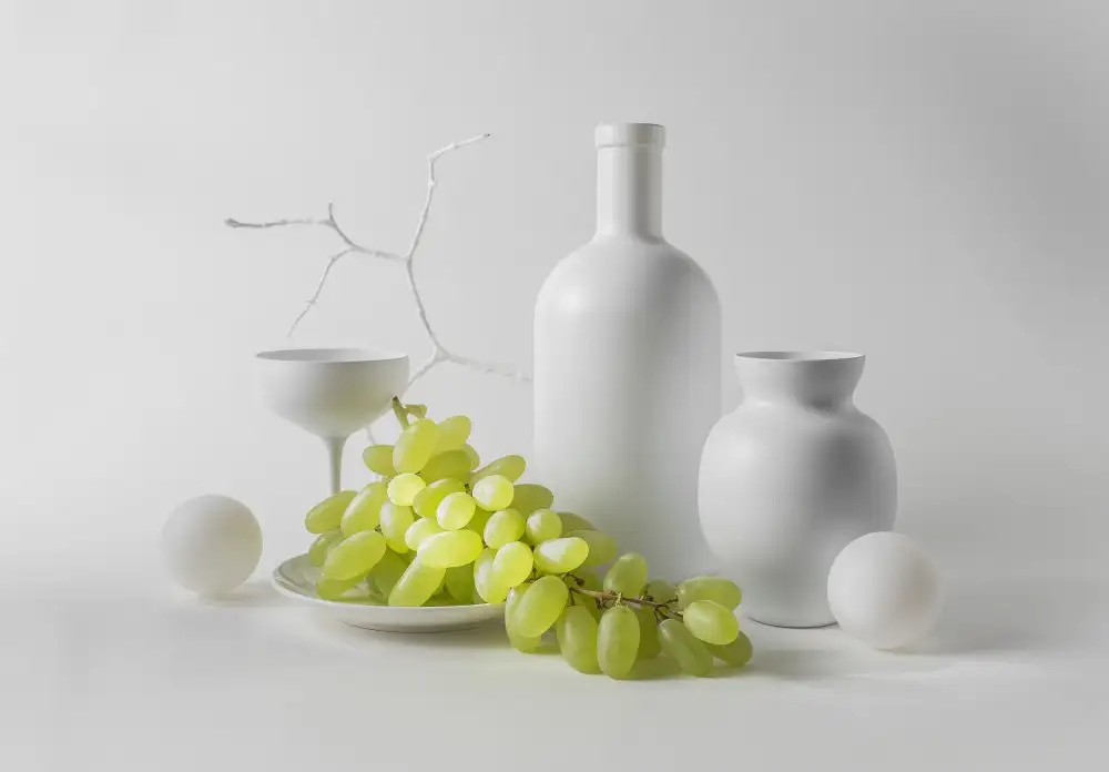Popov, Evgeniy: White and grapes