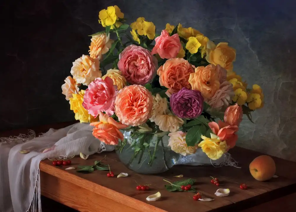 Skorokhod, Tatyana: Still life with a bouquet of roses