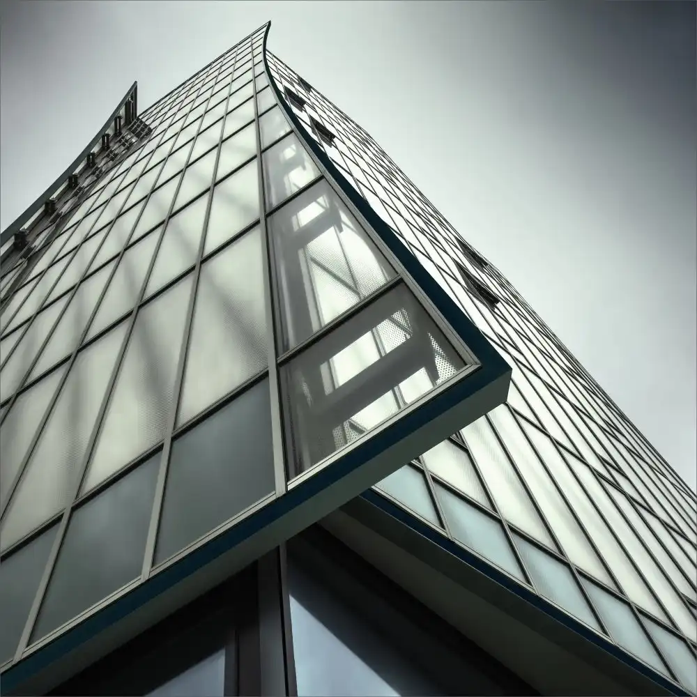 Claes, Gilbert: hôtel de verre