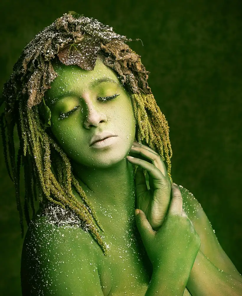 Mukherjee, Debarghya: Sorcière verte