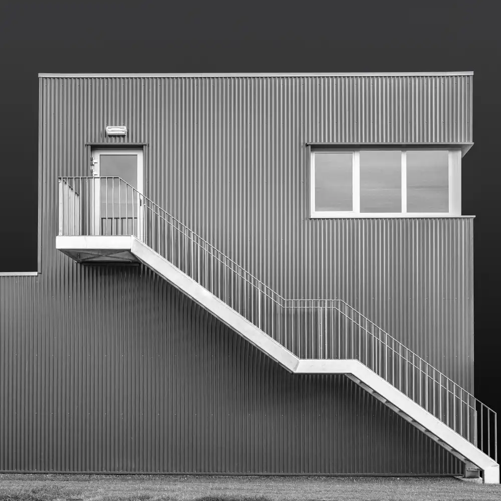 (laGrange), Vangindertael Luc: The lookout