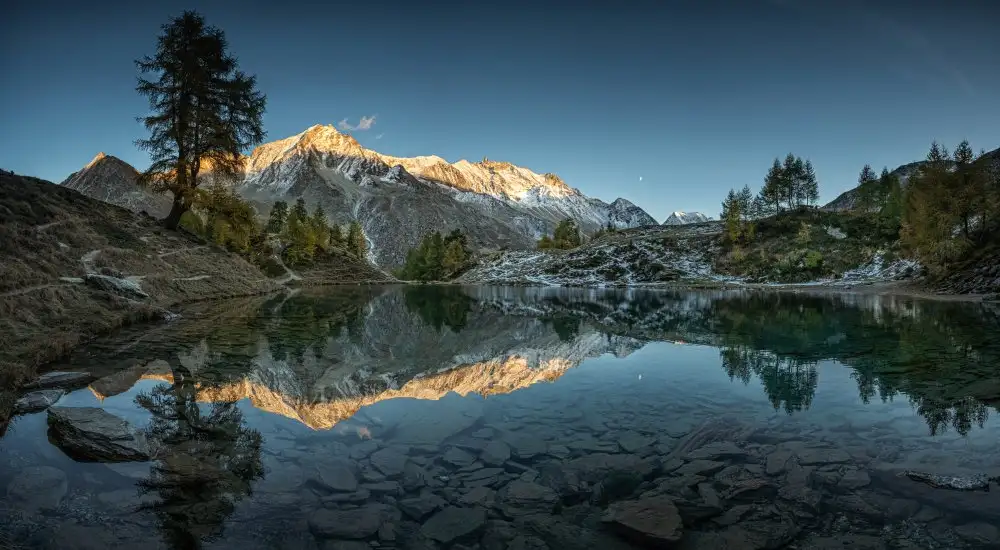 Xie, April: Autumn.Reflection